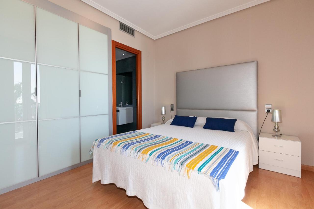 Uhc Las Palmas Apartment Salou Exterior photo